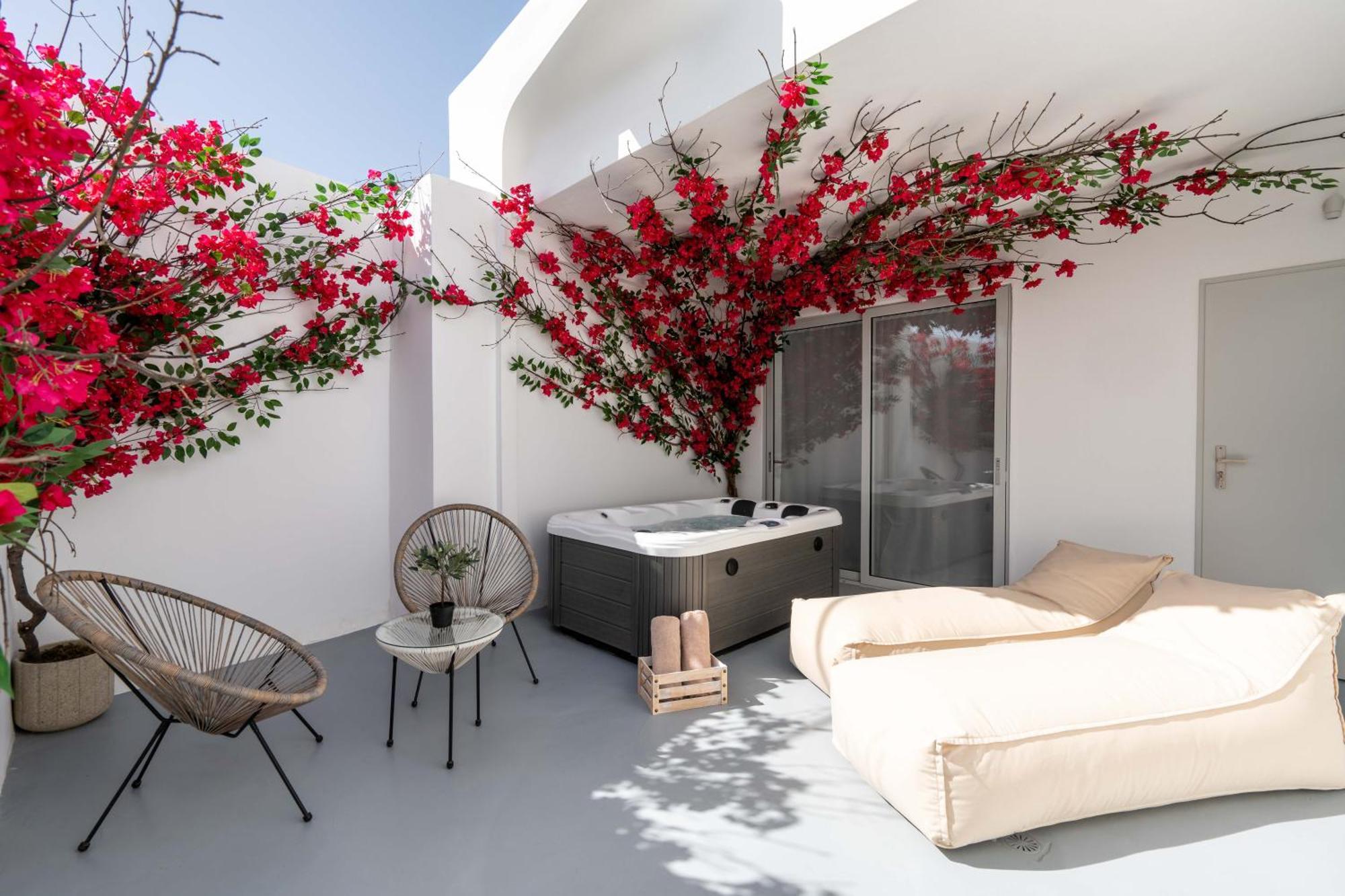 Cycladic Suites & Spa Fira  Eksteriør billede