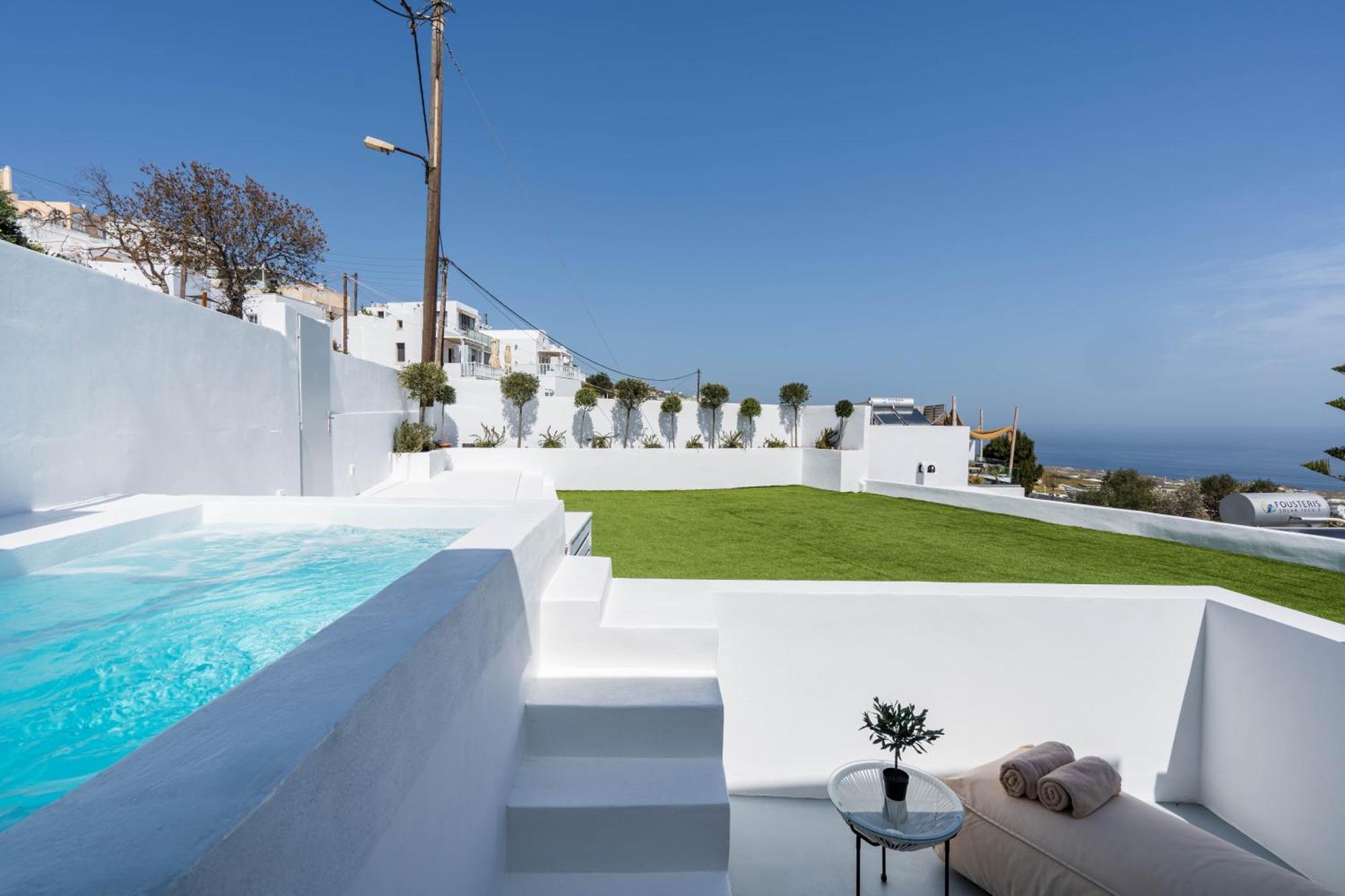 Cycladic Suites & Spa Fira  Værelse billede